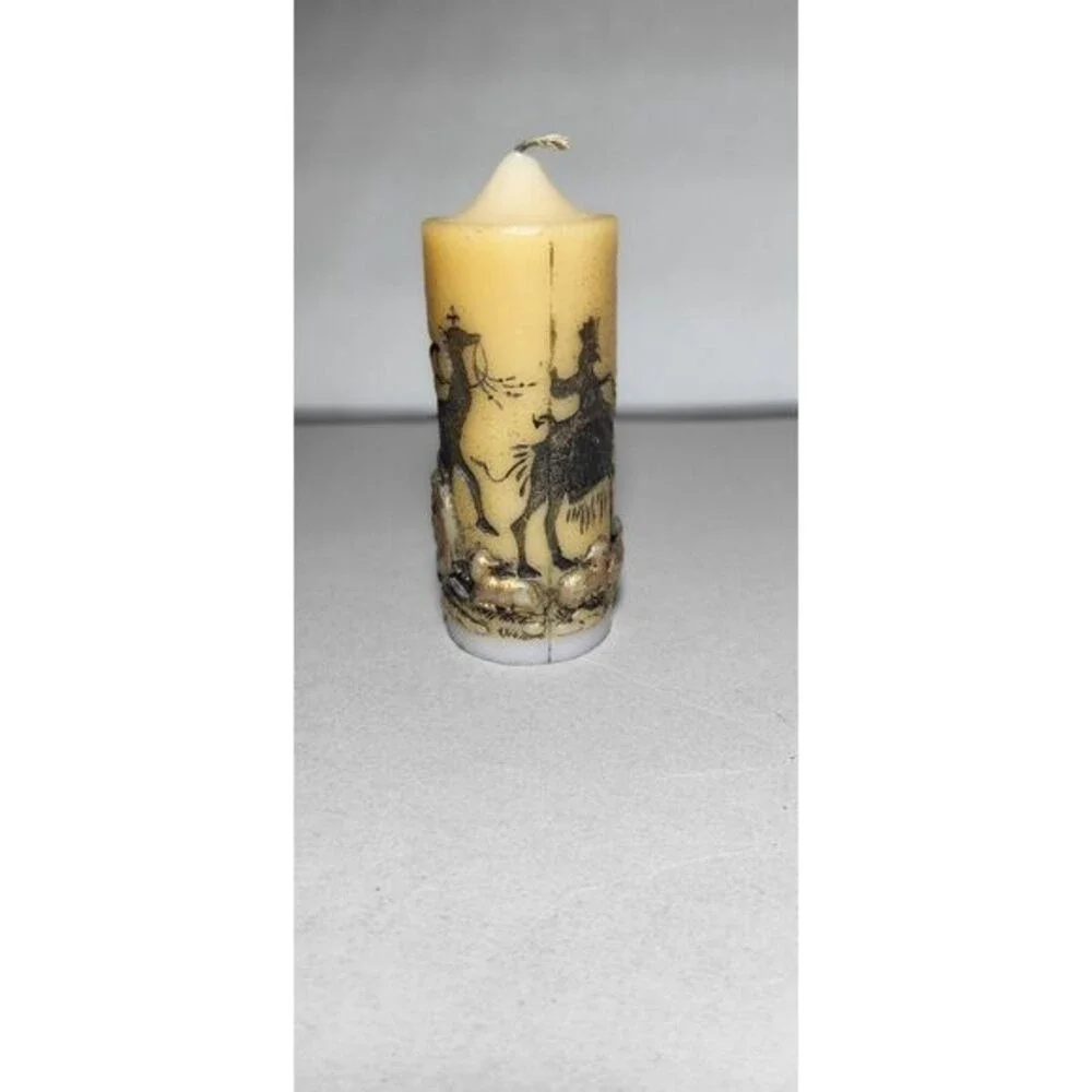 Vintage Holiday Elegance Nativity Three Wise Men Pillar‎ Candle Gold Relief